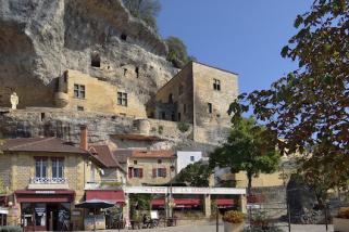 Les Eyzies-de-Tayac berceau de l'humanité 