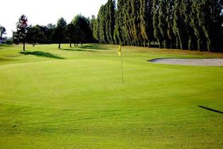 golf d'Aiguelèze au bord du Tarn près de Toulouse