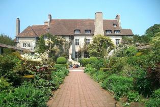 Le Bois de Moutiers autour de sa maison de style anglais
